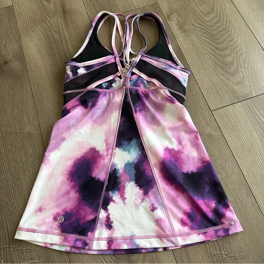 LULULEMON Bundle Lot of 4 Tank Tops all size 4